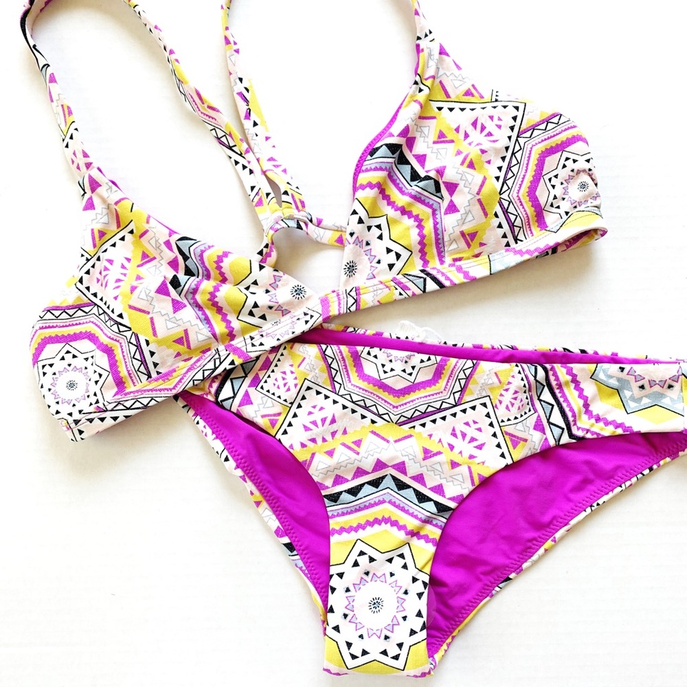 Rip Curl Tribal Print Two Piece Bikini size medium